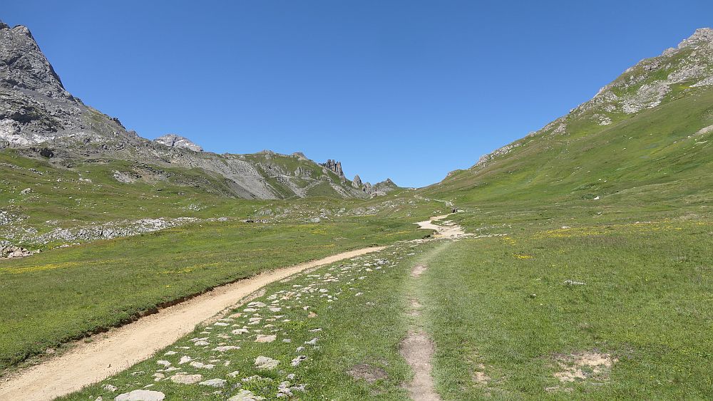 Tour des lacs des cerces