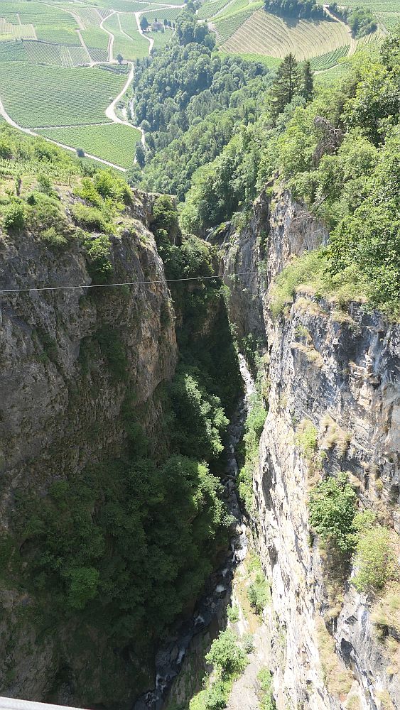 Saillon zur Hängebruecke Farinet
