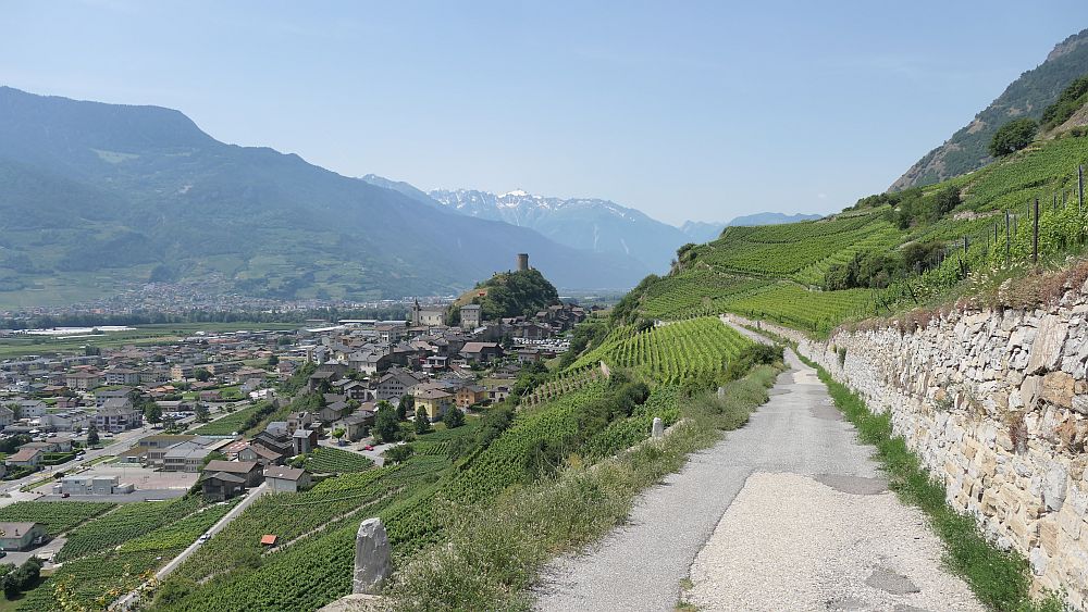 Saillon zur Hängebruecke Farinet